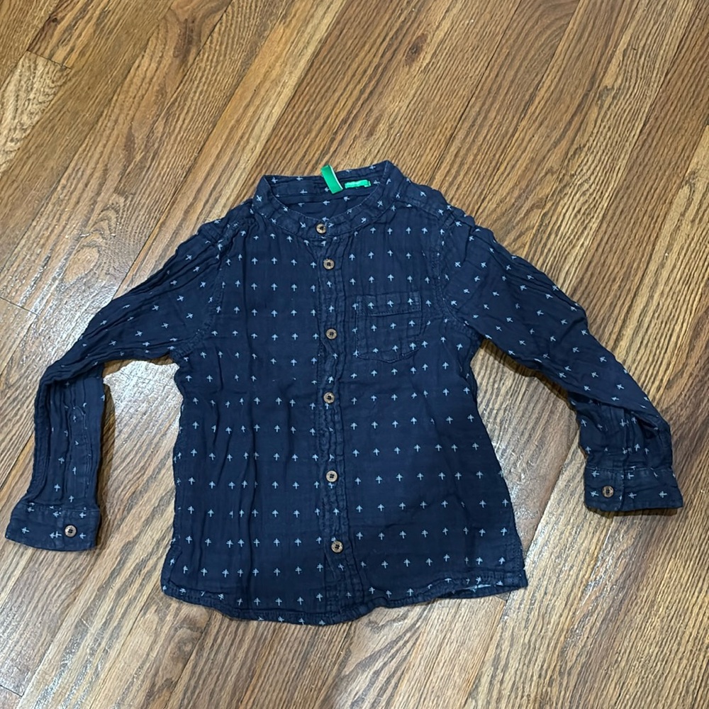 Benetton Boys XS button down shirt